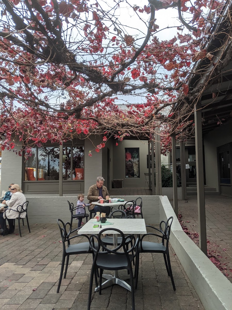 Breakout Brasserie Cafe